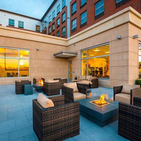 Residence Inn By Marriott Boston Нийдъм Екстериор снимка